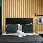 The Penthouse On Bristols Iconic Harbourside דירה *
