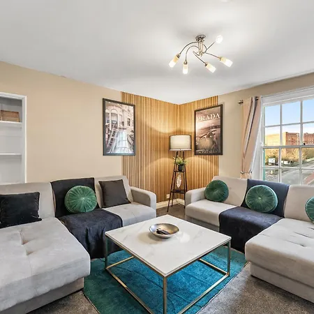 The Penthouse On Bristols Iconic Harbourside