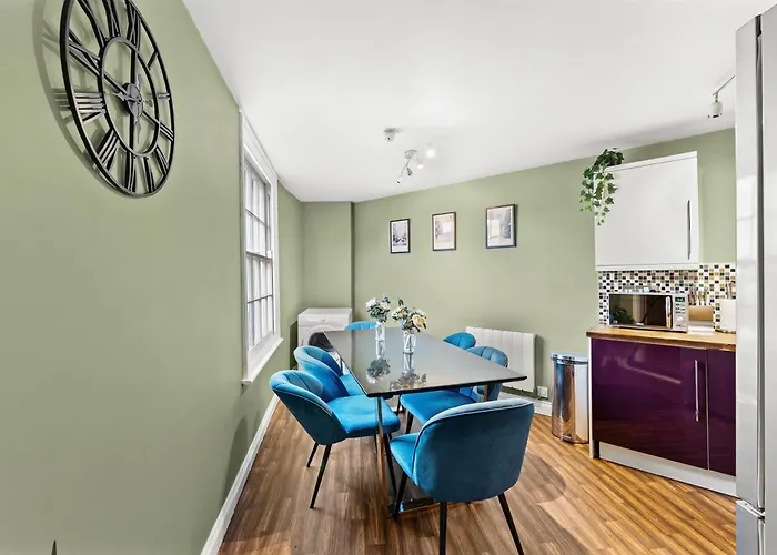 The Penthouse On Bristols Iconic Harbourside